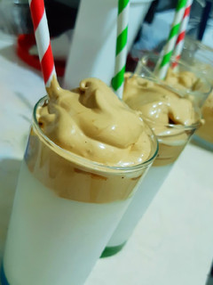 Una foto de Café Tik Tok o Dalgona (Tendencia) ☕🍦😁