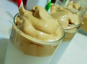 Una foto de Café Tik Tok o Dalgona (Tendencia) ☕🍦😁