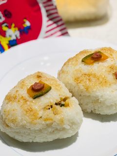 南瓜德腸起司炒泡麵飯糰 的食譜成品照片