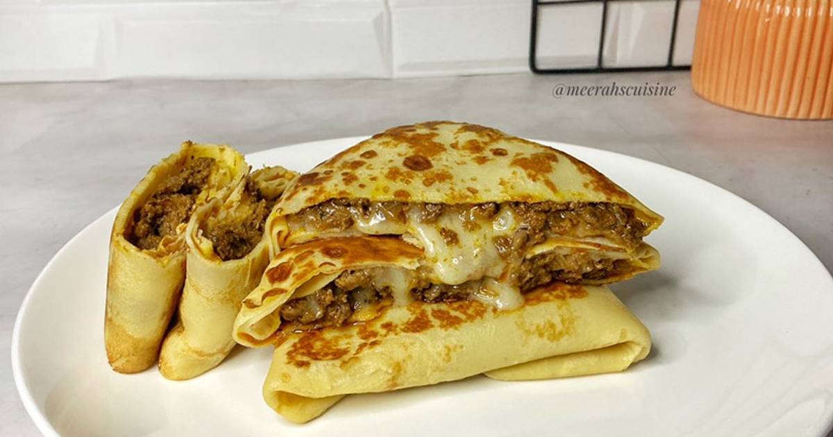 Cheesy beef crepes Recipe by Meerah's Cuisine Cookpad