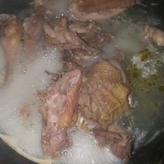 A picture of Boiled kyenyeji chicken...🍴🍗🍗🍗🍗.