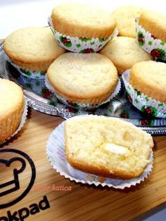 Kókuszos muffin, fehér csokoládéval recept fotója