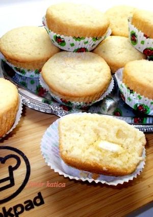 Kókuszos muffin, fehér csokoládéval recept fotója