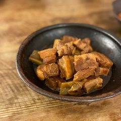 A picture of 🍖 Braised pork belly in soysauce based Japanese flavour - Buta Kakuni - pressure cooked.