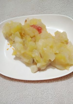 A picture of Pumpkin and papaya white gravy.