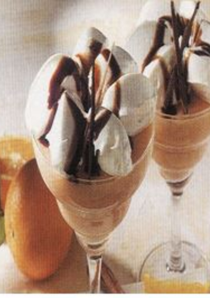 Una foto de Mousse de naranja