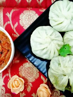 वेज मोमोज़ (Veg momos recipe in hindi) रेसिपी मुख्य फोटो