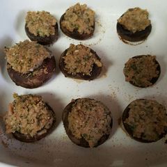 A picture of Stuffed Mushrooms.