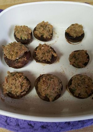 A picture of Stuffed Mushrooms.