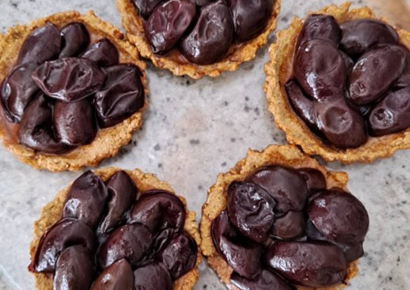 Tartelettes quetsches à la farine de souchet et de lupin