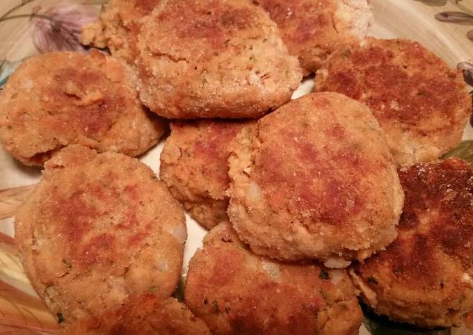 How to Prepare Favorite Salmon Croquettes