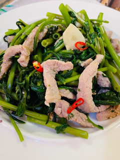 蒜炒空心菜 的食譜成品照片