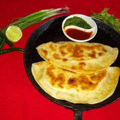 A picture of BOLANI PARATHA/AFGHANI PARATHA.