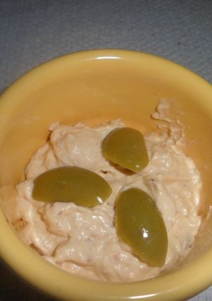 Una foto de Mayonesa de aceitunas.