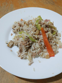 Una foto de Arroz con atún