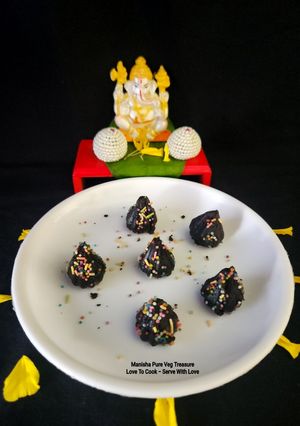 A picture of Oreo Biscuit Chocolate Modak.