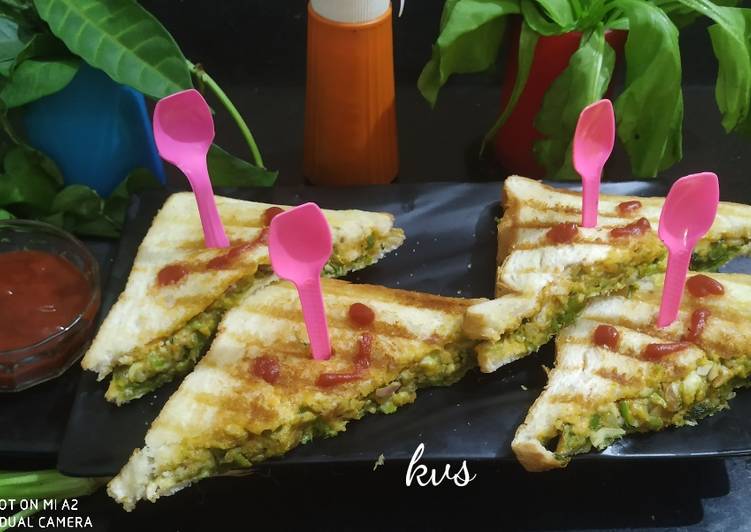 Simple Way to Cook Favorite Grilled Cheesy Sandwich