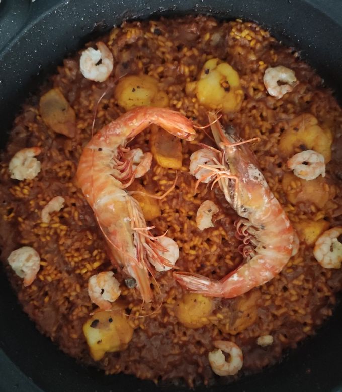 Foto principal de Arroz con Rape y Langostino Tigre a la Paella Terminado en el Horno