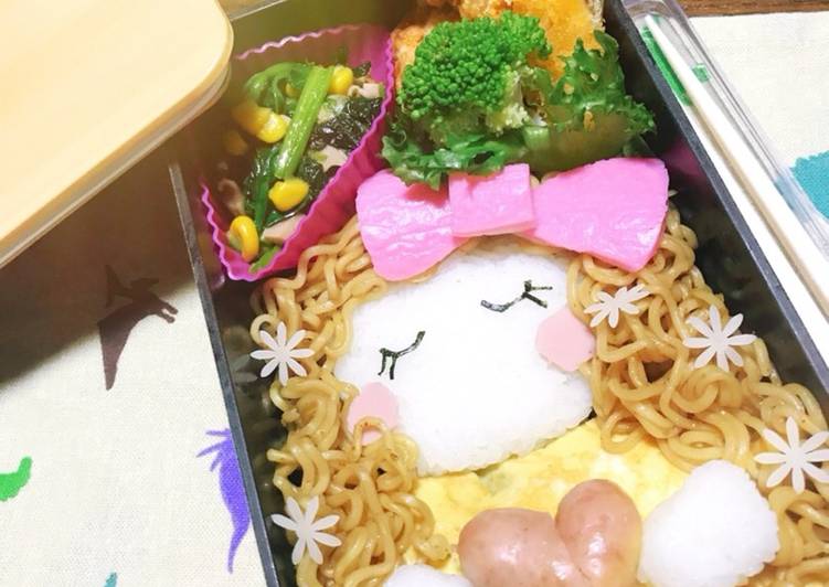 Mie goreng bento (bekal anak)