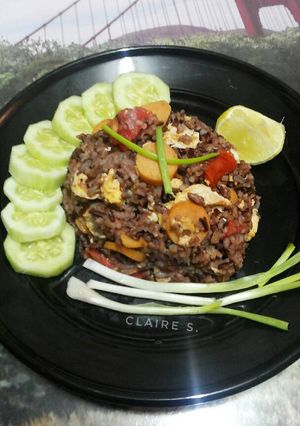 รูปของ ข้าวไรซ์เบอร์รี่ผัดไส้กรอก