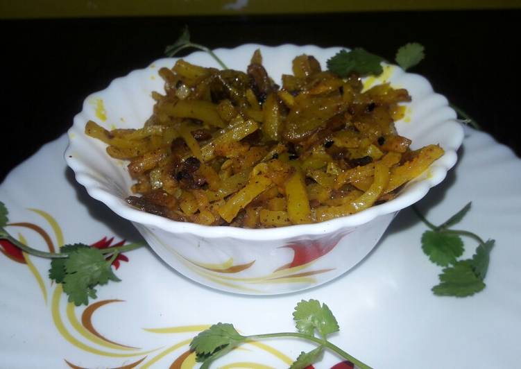 Recipe of Super Quick Homemade Mula aloo ki chorchori