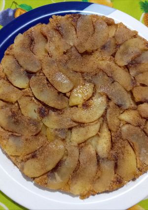 Una foto de Torta invertida de manzana (mi versión)