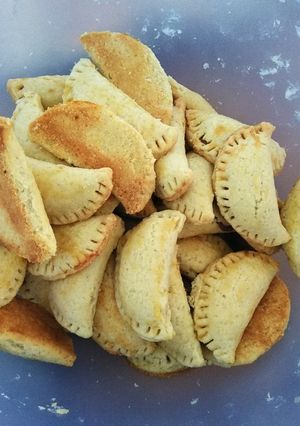Una foto de Empanaditas de cajeta y/o piña