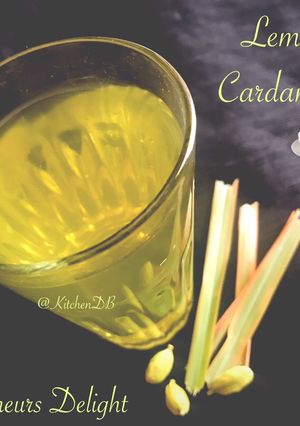 A picture of Lemongrass Cardamom Tea.