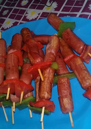 Una foto de Pinchos de salchichas salteados