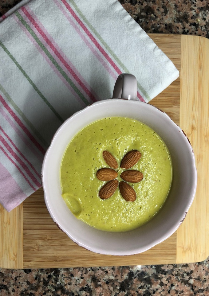 Una foto de Crema de calabacín con leche