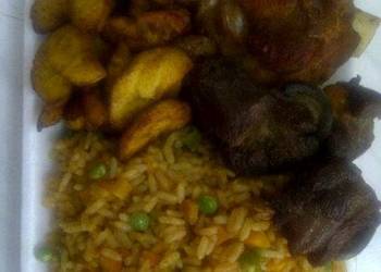 Easiest Way to Make Appetizing Jolly rice with fried goat meat and plantain