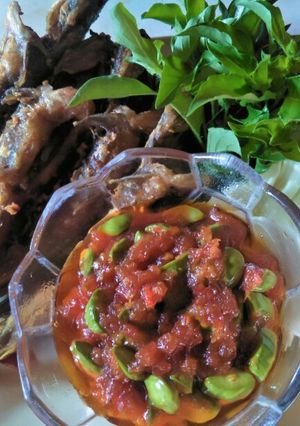 Foto resep Lele goreng tepung lalap kemangi