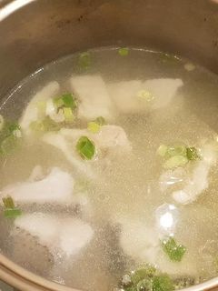 薑絲鱸魚湯 的食譜成品照片