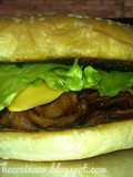 Hamburguesa con mortadela picante