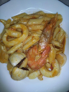 Una foto de Macarrones con pescado