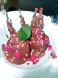 Una foto de Codornices con Pétalos de Rosa, "Como agua para el chocolate"