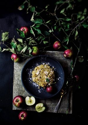 Zdjęcie przepisu Crumble z jabłkami.