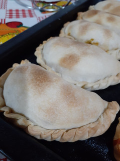Una foto de Empanadas de pollo
