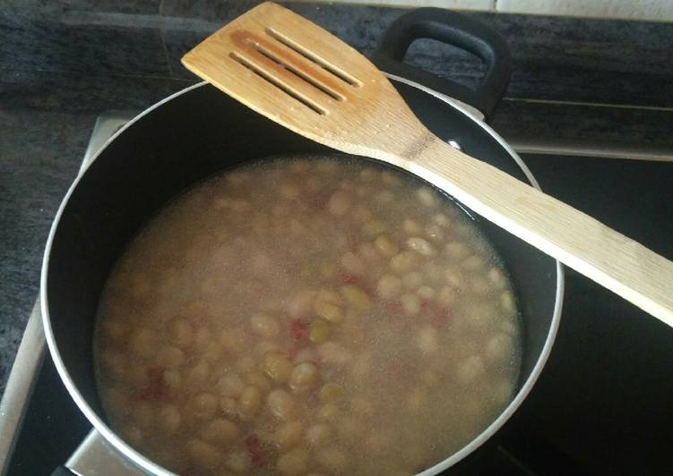 Pochas con jamón