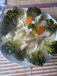 Una foto de Sopa de patitas de pollo