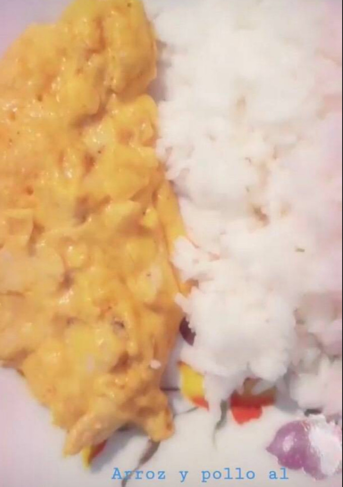 Una foto de Pollo al curry