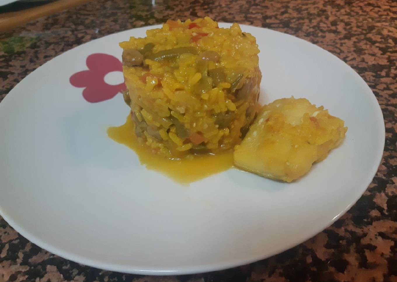 Arroz y verduras con bacalao