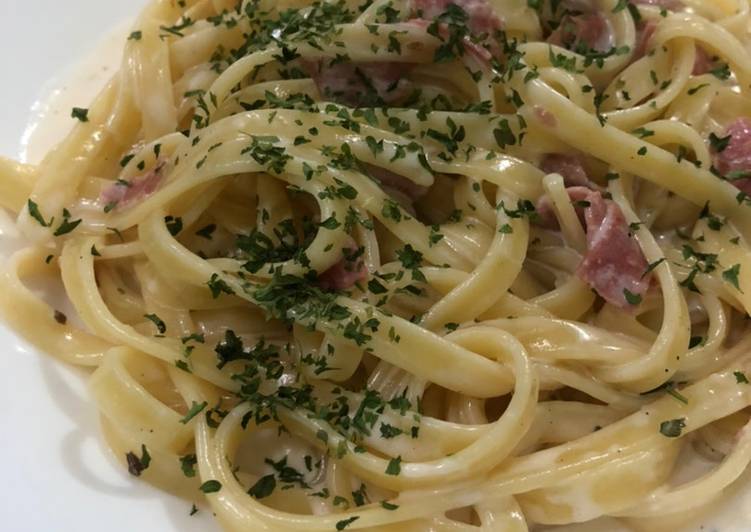 Resep Fettuccine creamy carbonara 👩🏻‍🍳 Anti Gagal