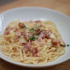 A picture of Pasta Carbonara.