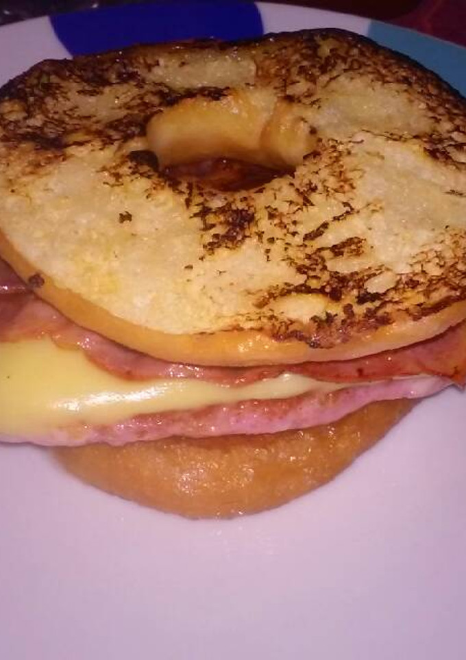 Una foto de donuts hamburguesa
