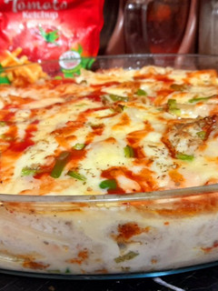 A picture of White sauce baked pasta.