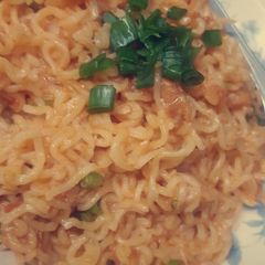 A picture of Chicken and veg noodles.