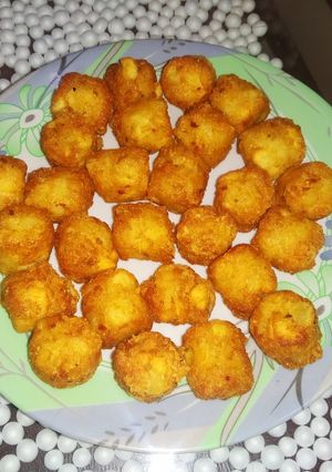 A picture of Chilli Garlic Potato Balls.