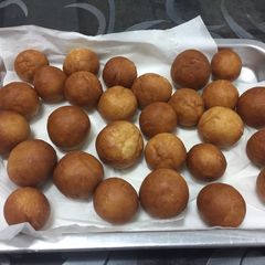 A picture of Pondequejo Donuts.