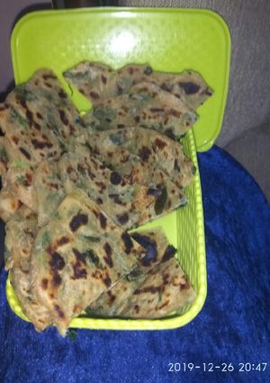 A picture of Crispy Methi paratha.